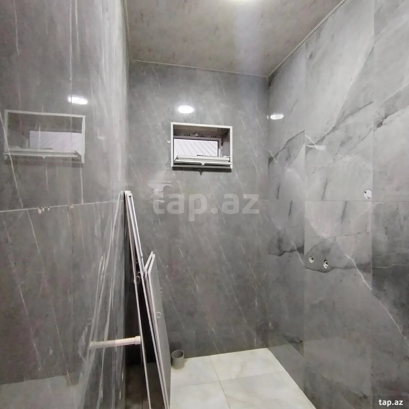 Satılır 3 otaqlı həyət evi