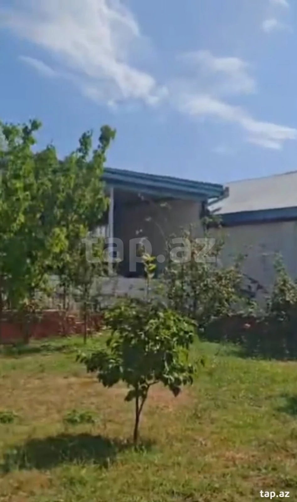 Satılır 4 otaqlı həyət evi