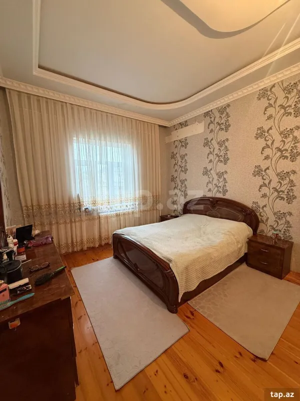 Satılır 4 otaqlı həyət evi