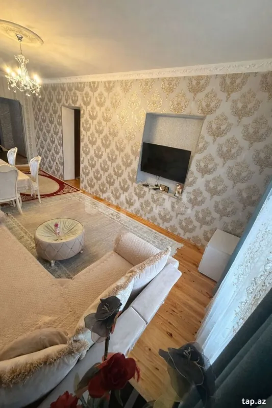 Satılır 4 otaqlı həyət evi