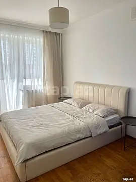 Kirayə verilir 3 otaqlı yeni tikili 100 m²