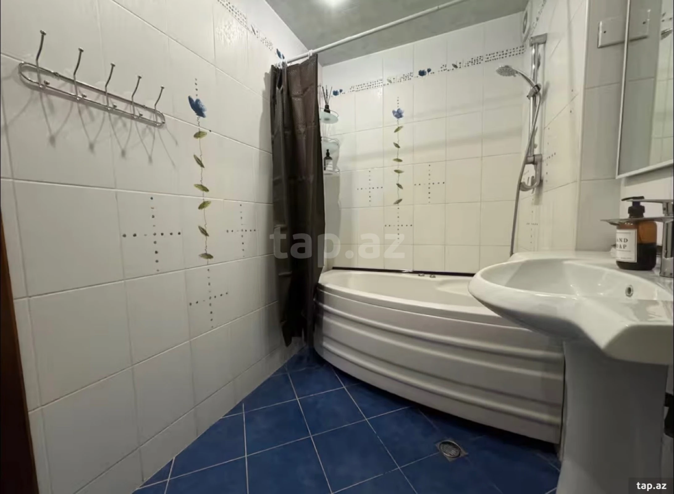 Kirayə verilir 3 otaqlı yeni tikili 100 m²