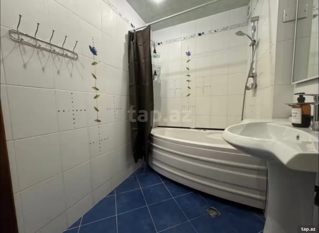 Kirayə verilir 3 otaqlı yeni tikili 100 m²