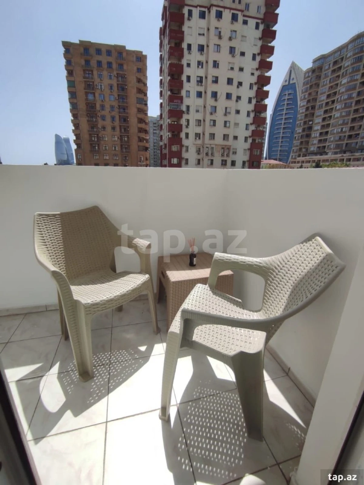 Kirayə verilir 3 otaqlı yeni tikili 100 m²