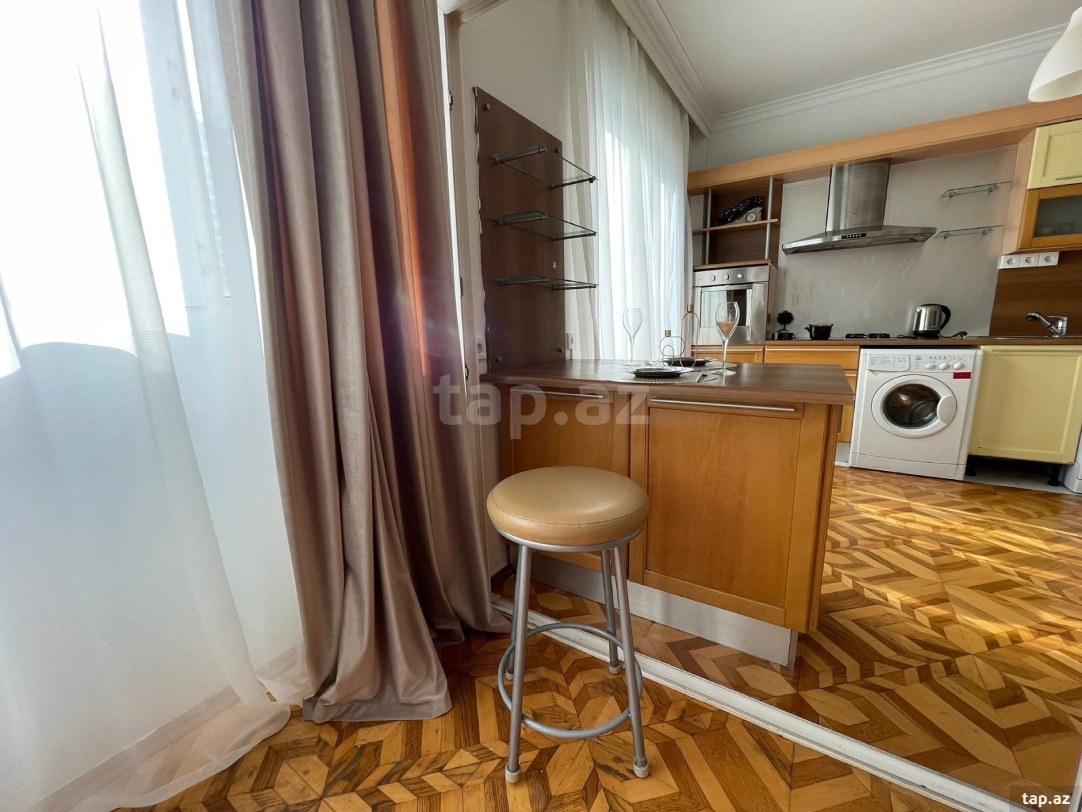 Kirayə verilir 3 otaqlı yeni tikili 100 m²