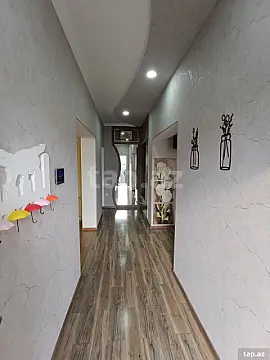 Satılır 6 otaqlı həyət evi