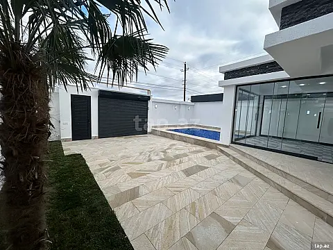 Satılır 4 otaqlı həyət evi