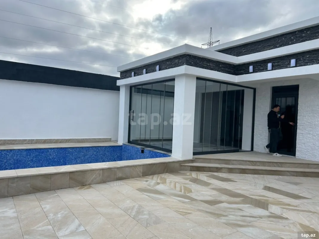 Satılır 4 otaqlı həyət evi