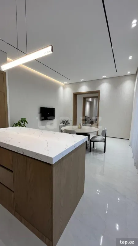 Satılır 5 otaqlı həyət evi