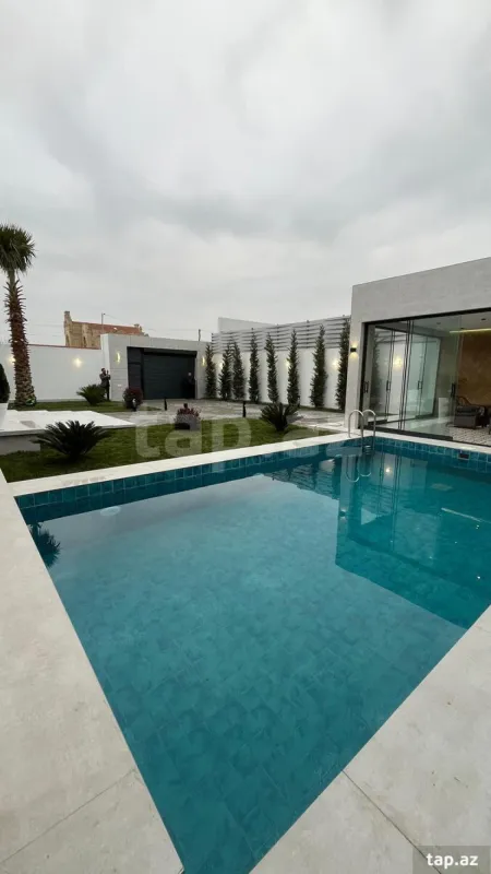 Satılır 5 otaqlı həyət evi