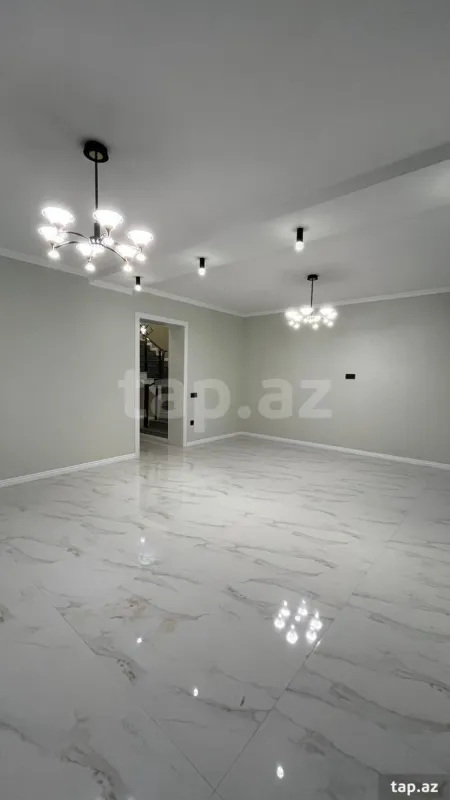 Satılır 5 otaqlı həyət evi