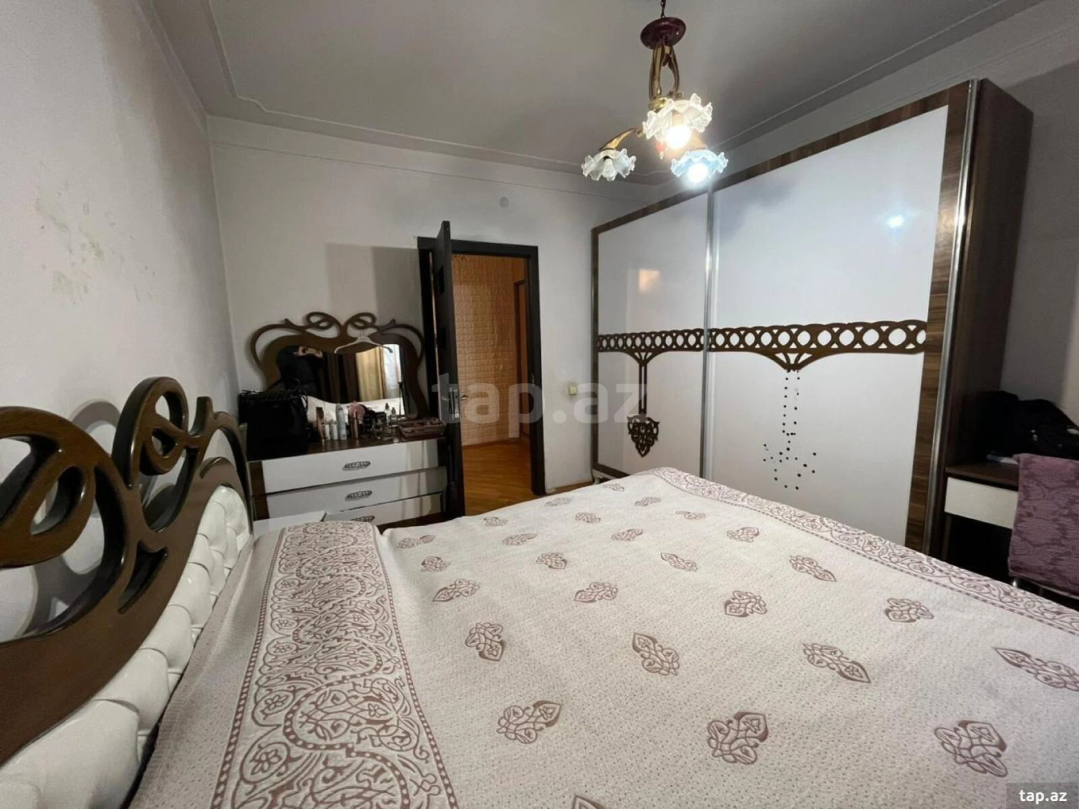 Satılır 3 otaqlı mənzil 70 m²