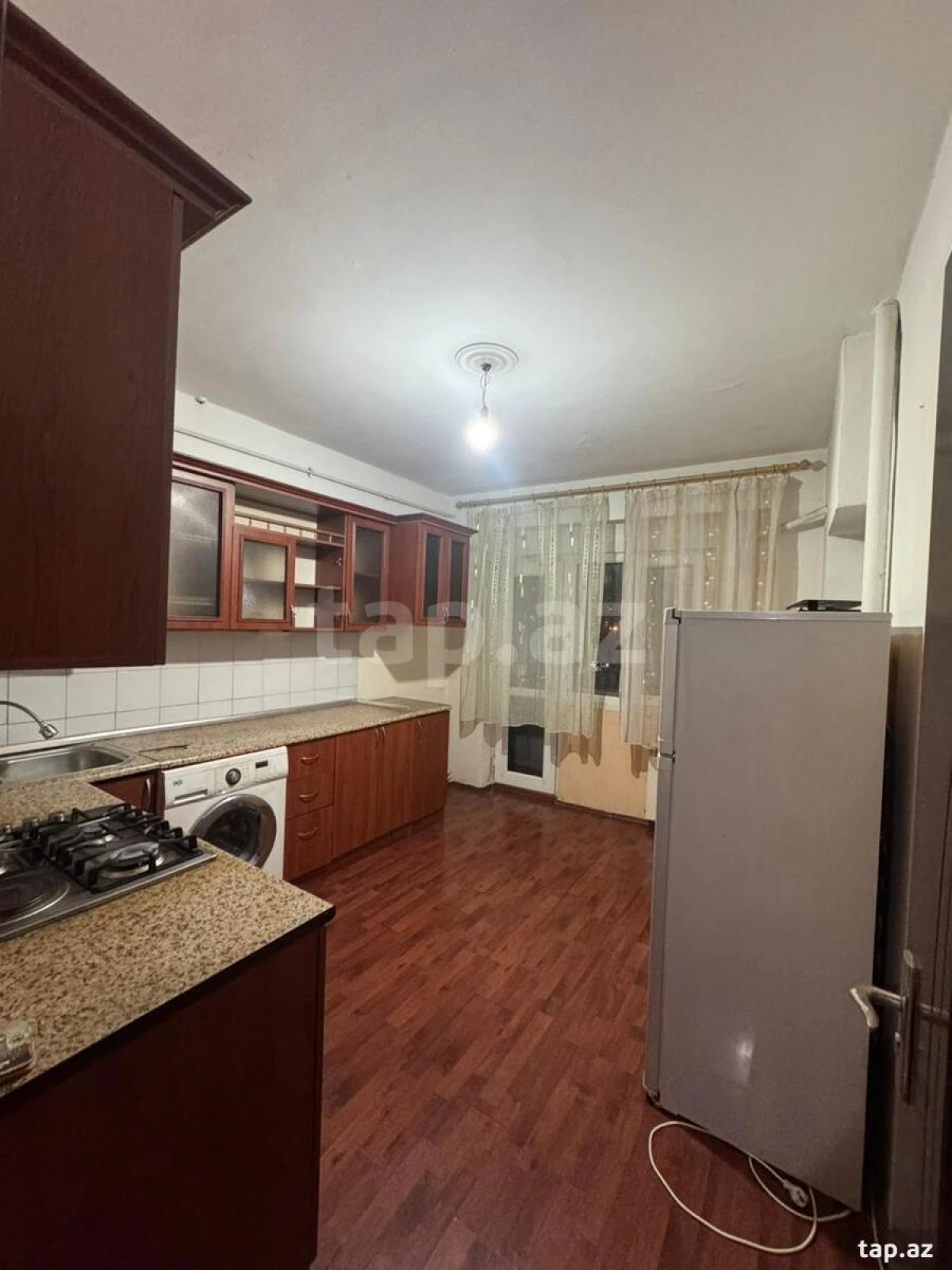 Kirayə verilir 2 otaqlı yeni tikili 52 m²