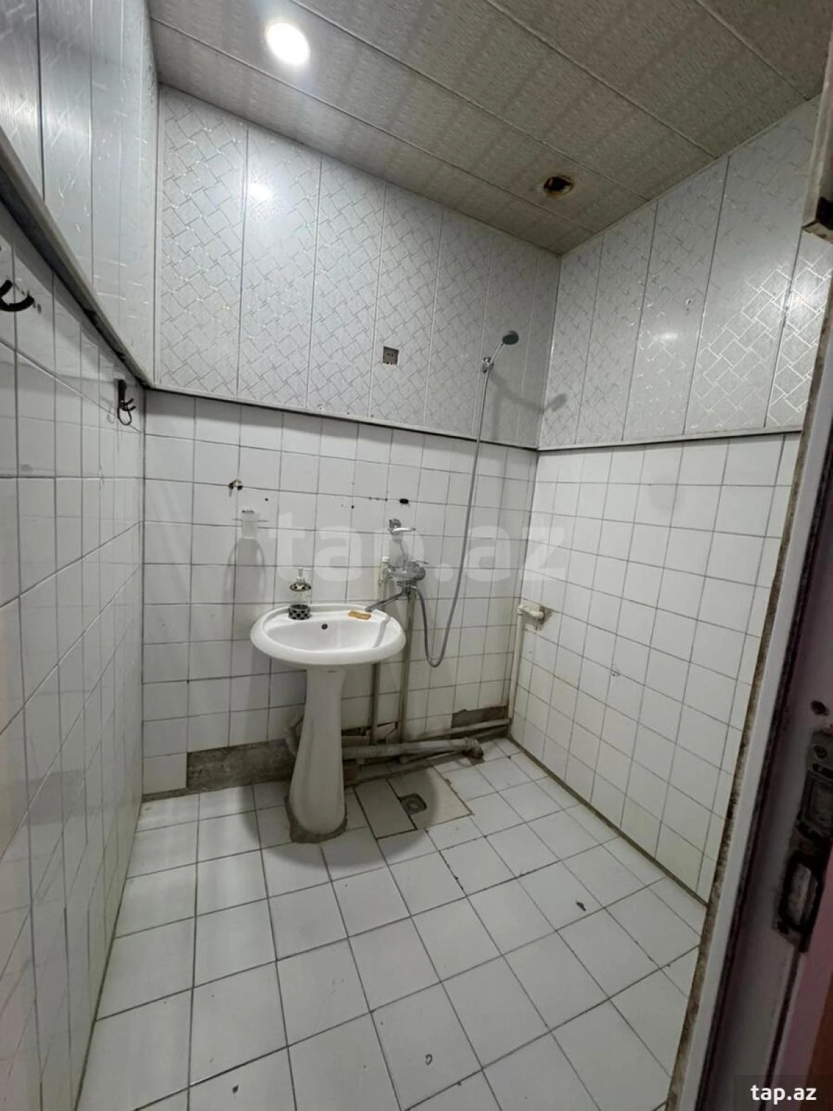 Kirayə verilir 2 otaqlı yeni tikili 52 m²