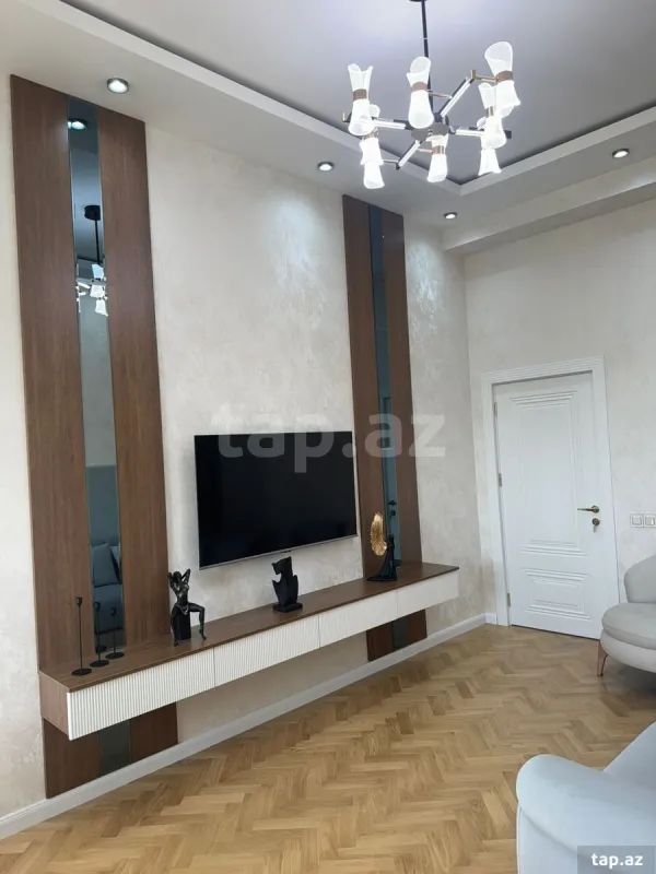Kirayə verilir 2 otaqlı yeni tikili 60 m²