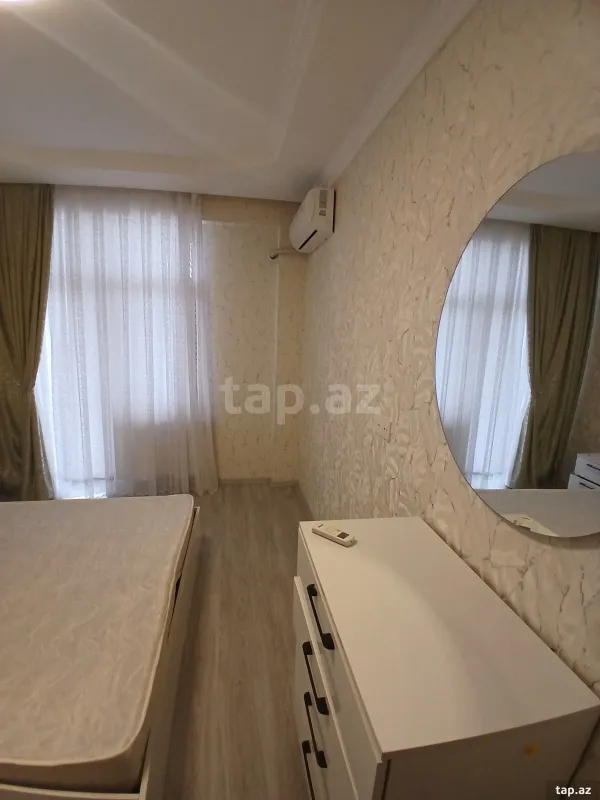 Kirayə verilir 3 otaqlı yeni tikili 85 m²