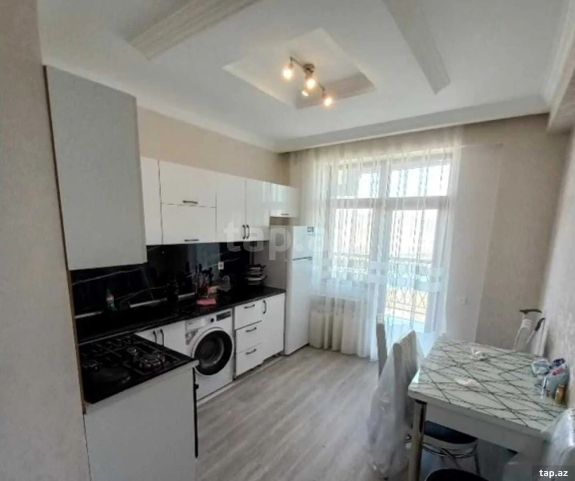 Kirayə verilir 3 otaqlı yeni tikili 85 m²