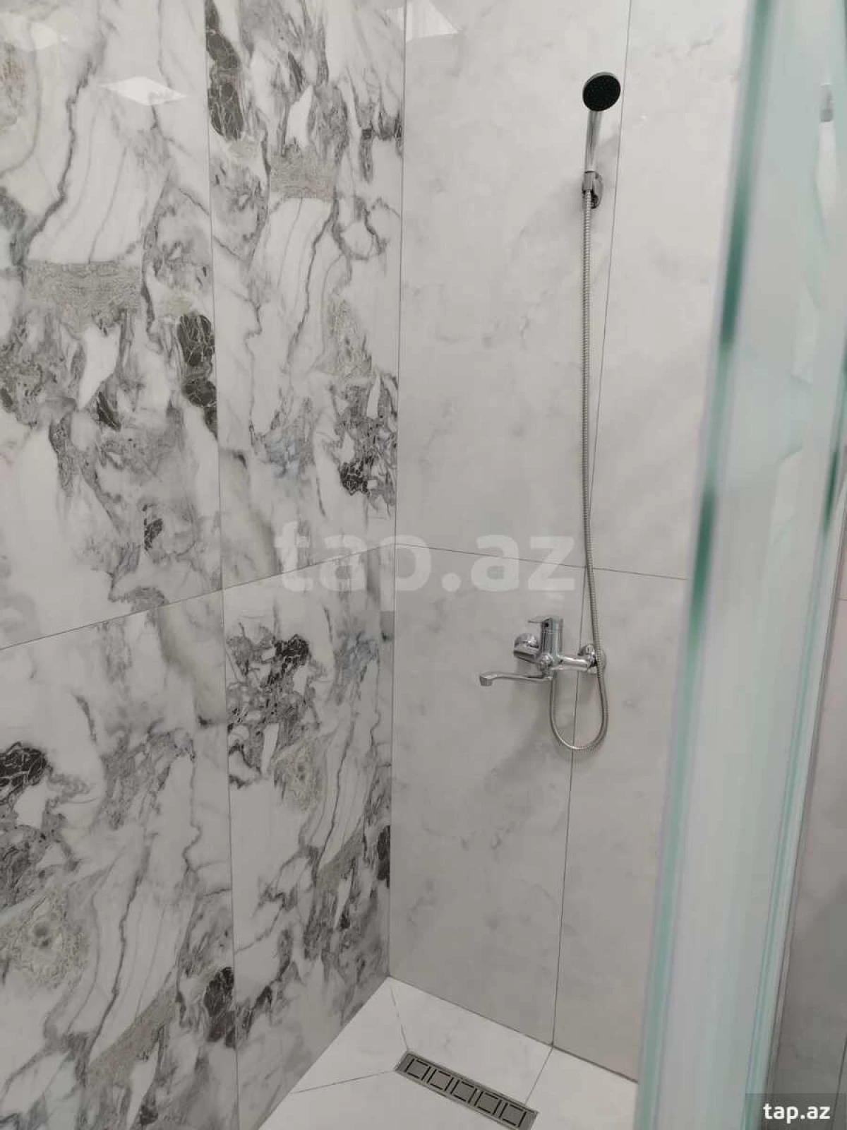 Kirayə verilir 1 otaqlı yeni tikili 45 m²