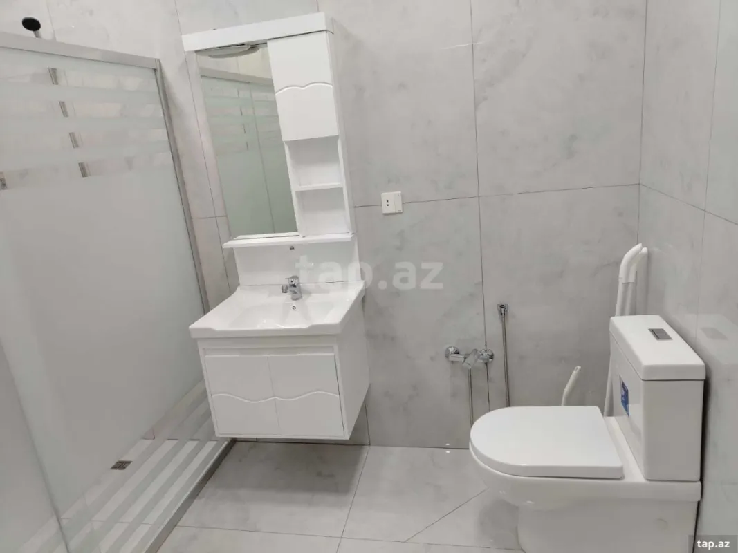 Kirayə verilir 1 otaqlı yeni tikili 45 m²