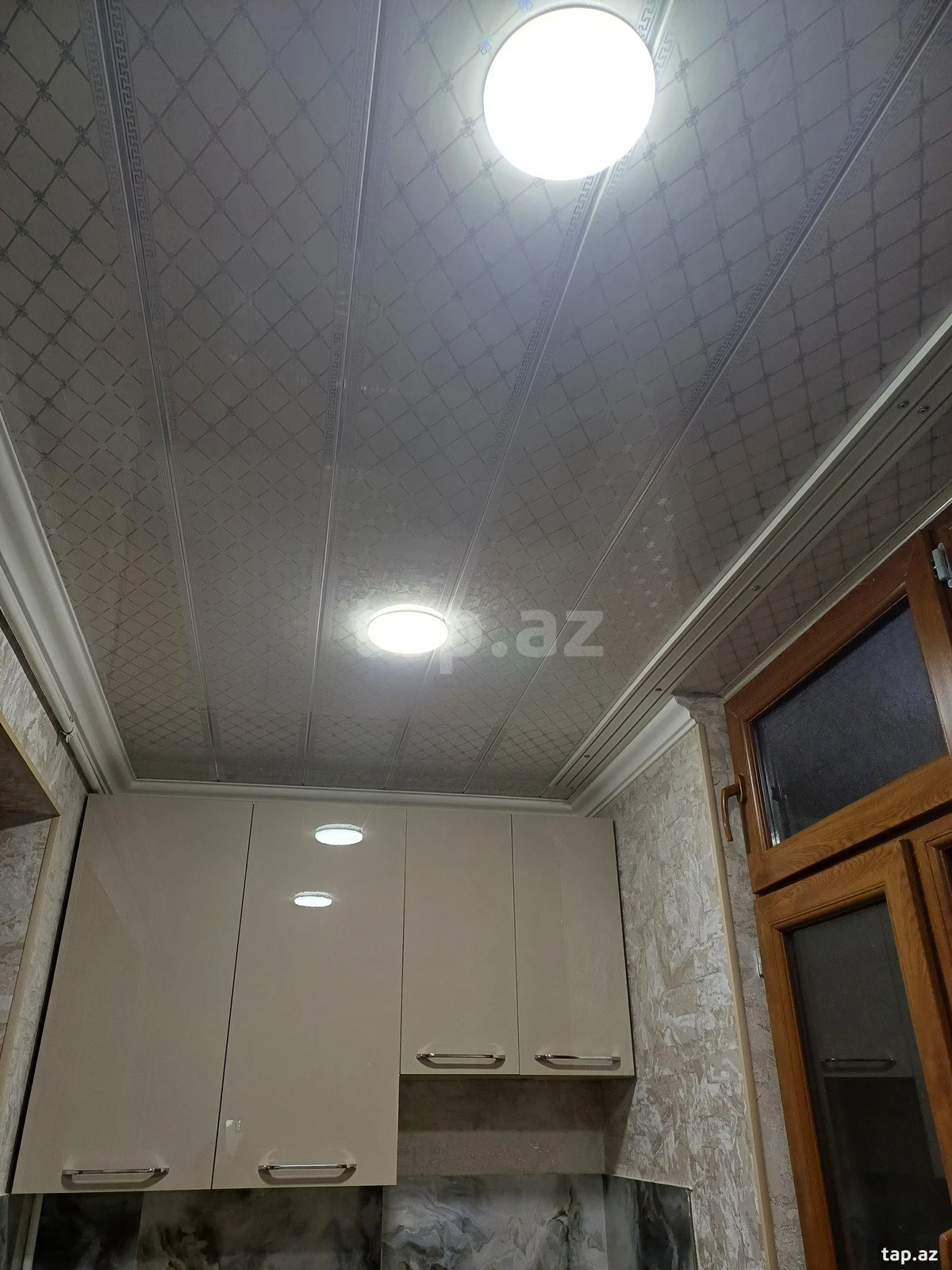 Kirayə verilir 2 otaqlı mənzil 32 m²