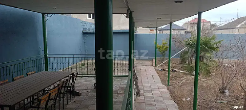 Satılır 4 otaqlı həyət evi
