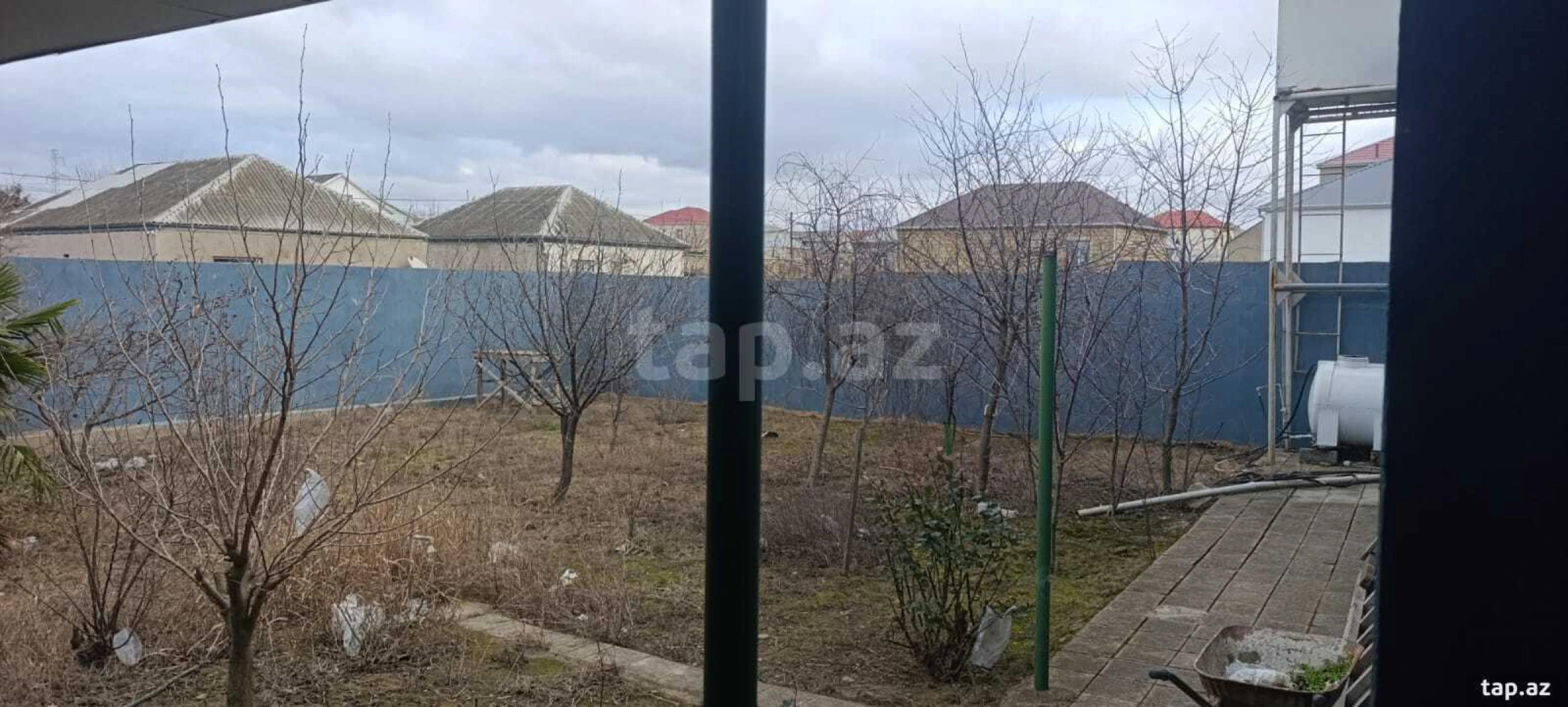 Satılır 4 otaqlı həyət evi