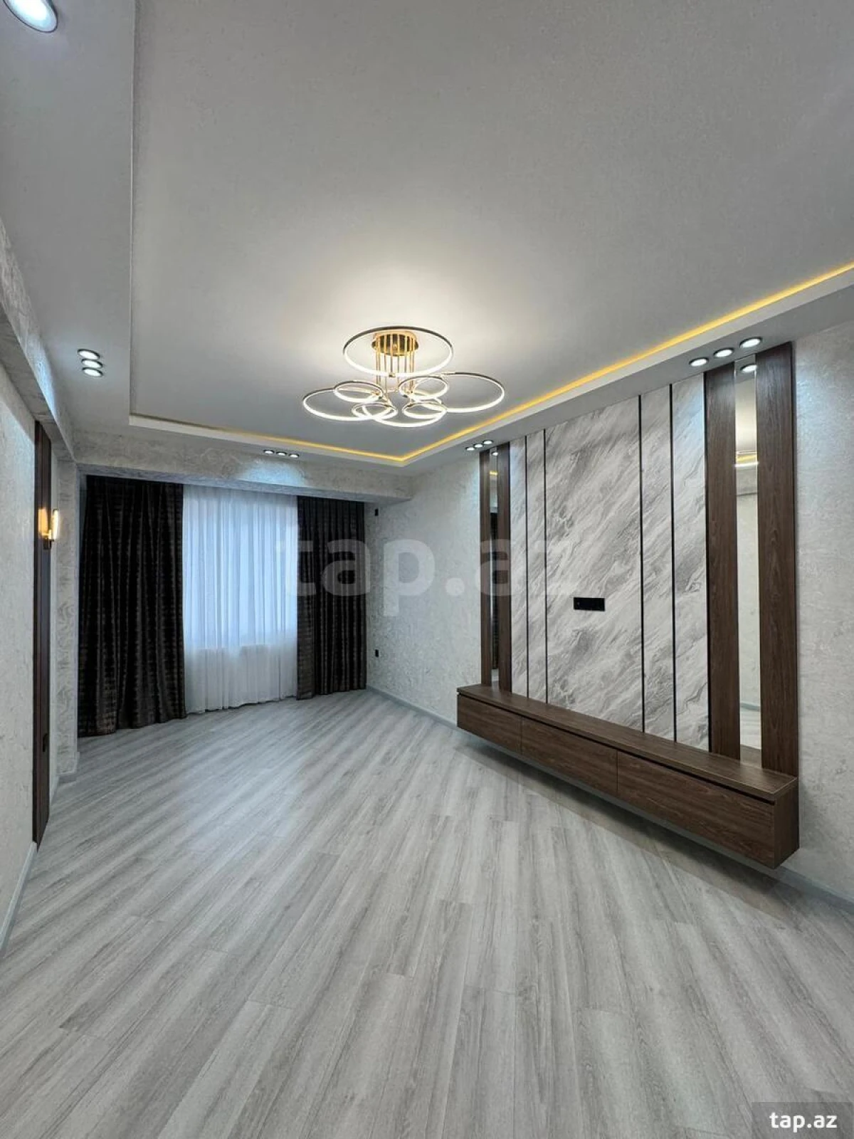 Satılır 3 otaqlı yeni tikili 90 m²