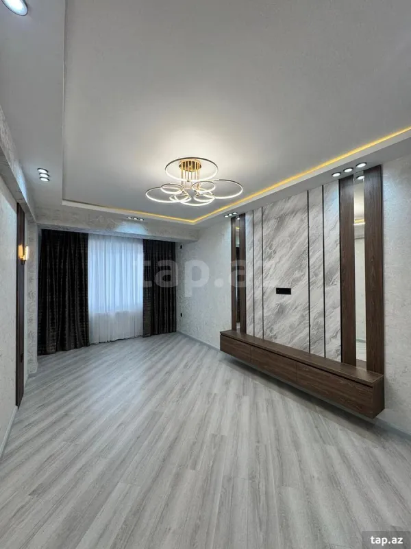 Satılır 3 otaqlı yeni tikili 90 m²