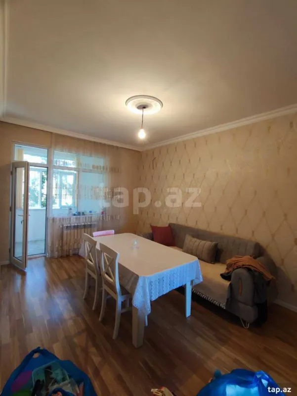 Kirayə verilir 2 otaqlı mənzil 55 m²