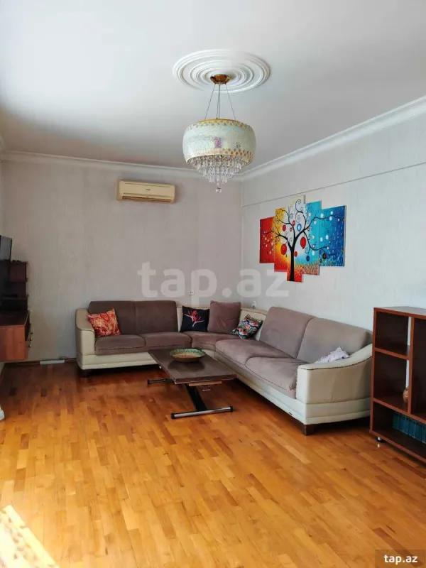 Kirayə verilir 3 otaqlı yeni tikili 90 m²