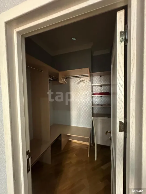 Kirayə verilir 2 otaqlı yeni tikili 110 m²