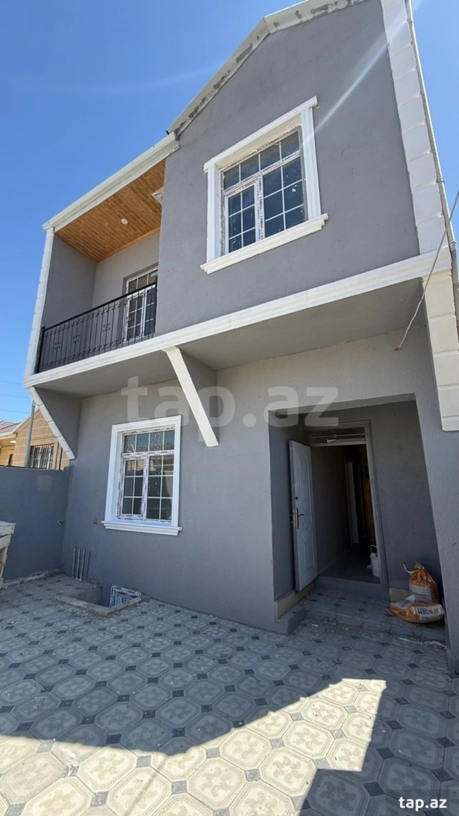 Satılır 4 otaqlı həyət evi
