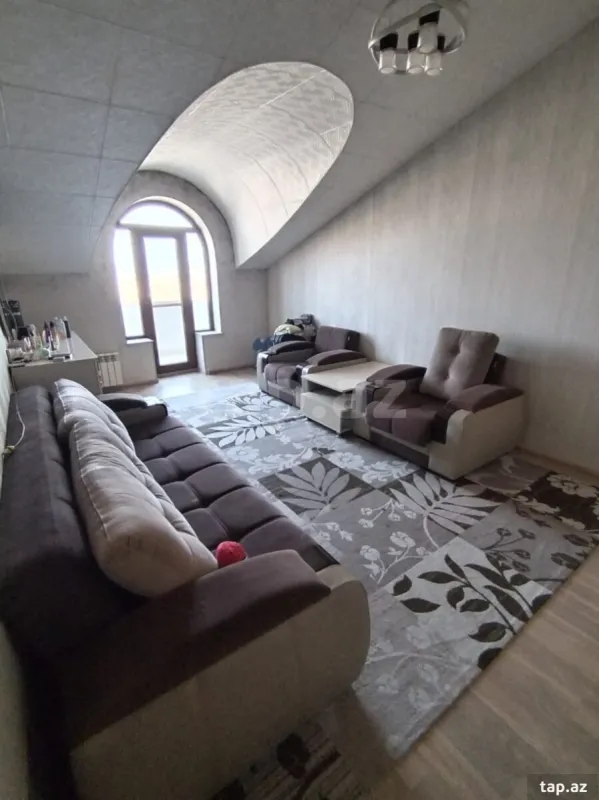 Kirayə verilir 2 otaqlı yeni tikili 65 m²