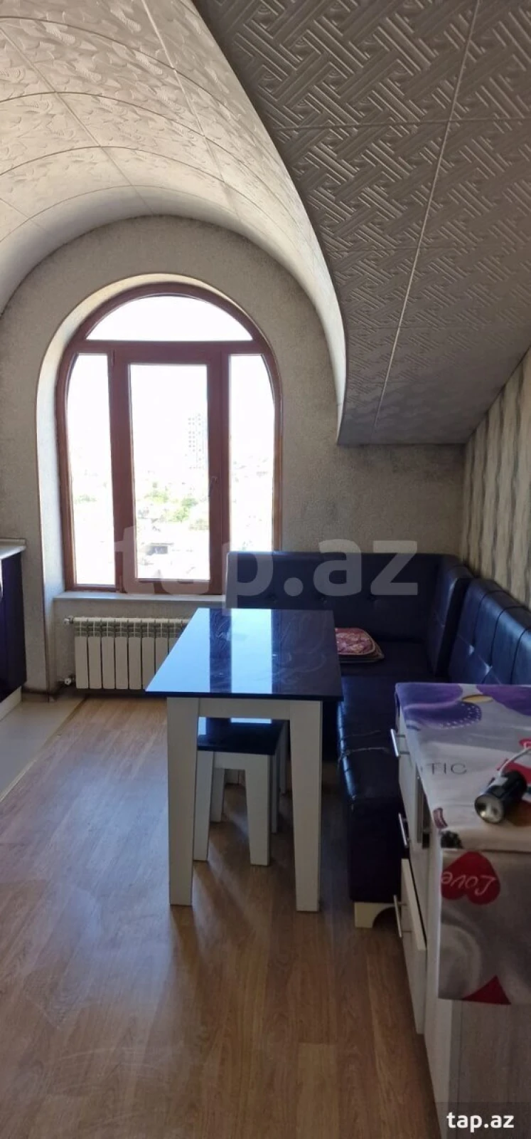 Kirayə verilir 2 otaqlı yeni tikili 65 m²