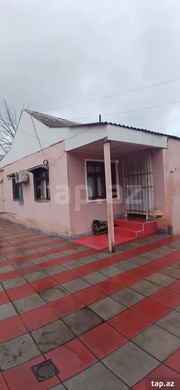Satılır 3 otaqlı həyət evi