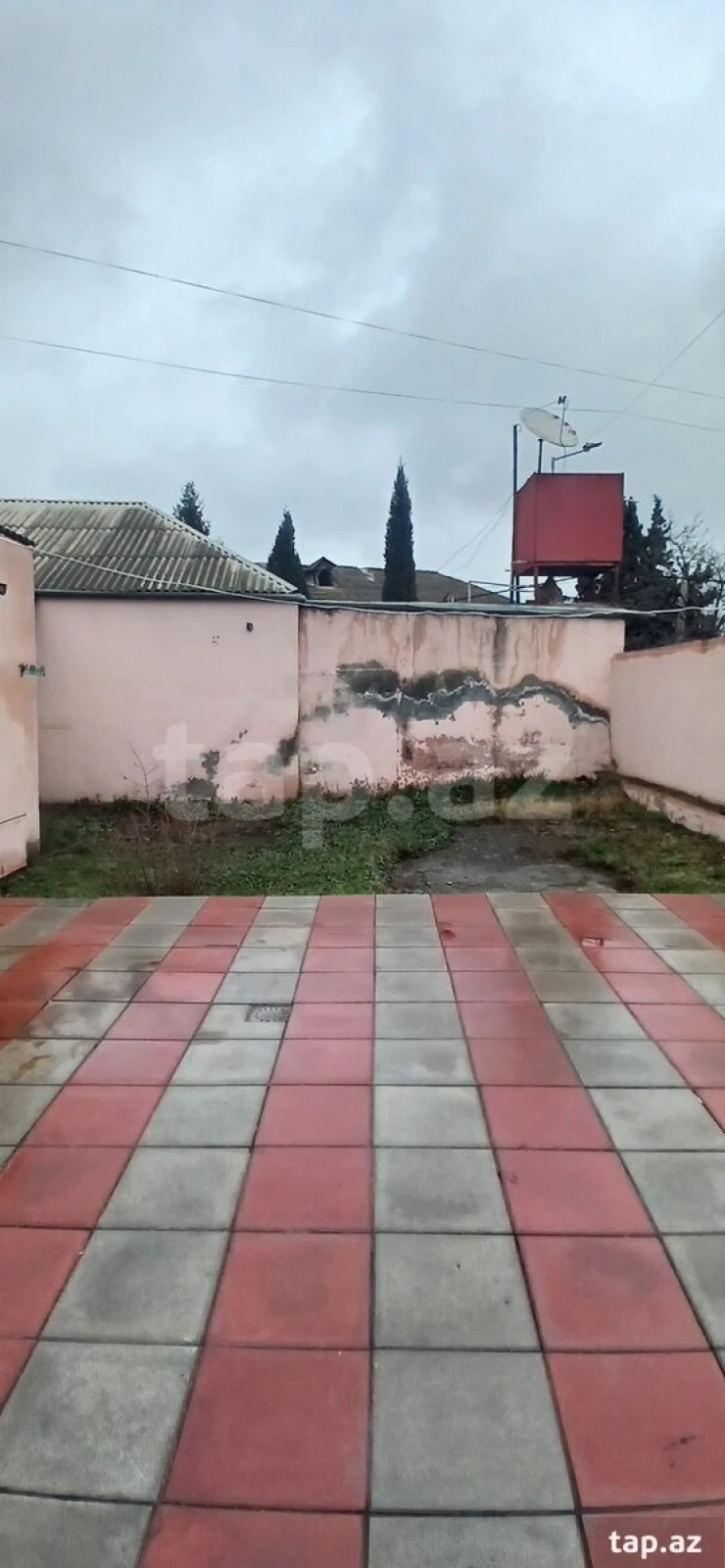 Satılır 3 otaqlı həyət evi