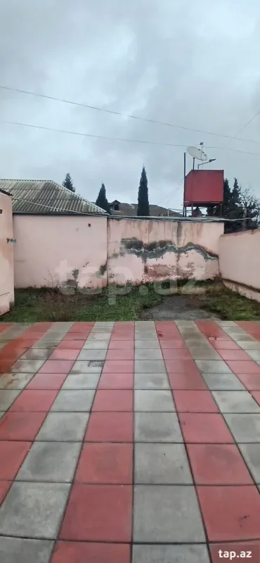 Satılır 3 otaqlı həyət evi