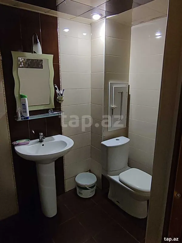 Kirayə verilir 2 otaqlı mənzil 65 m²