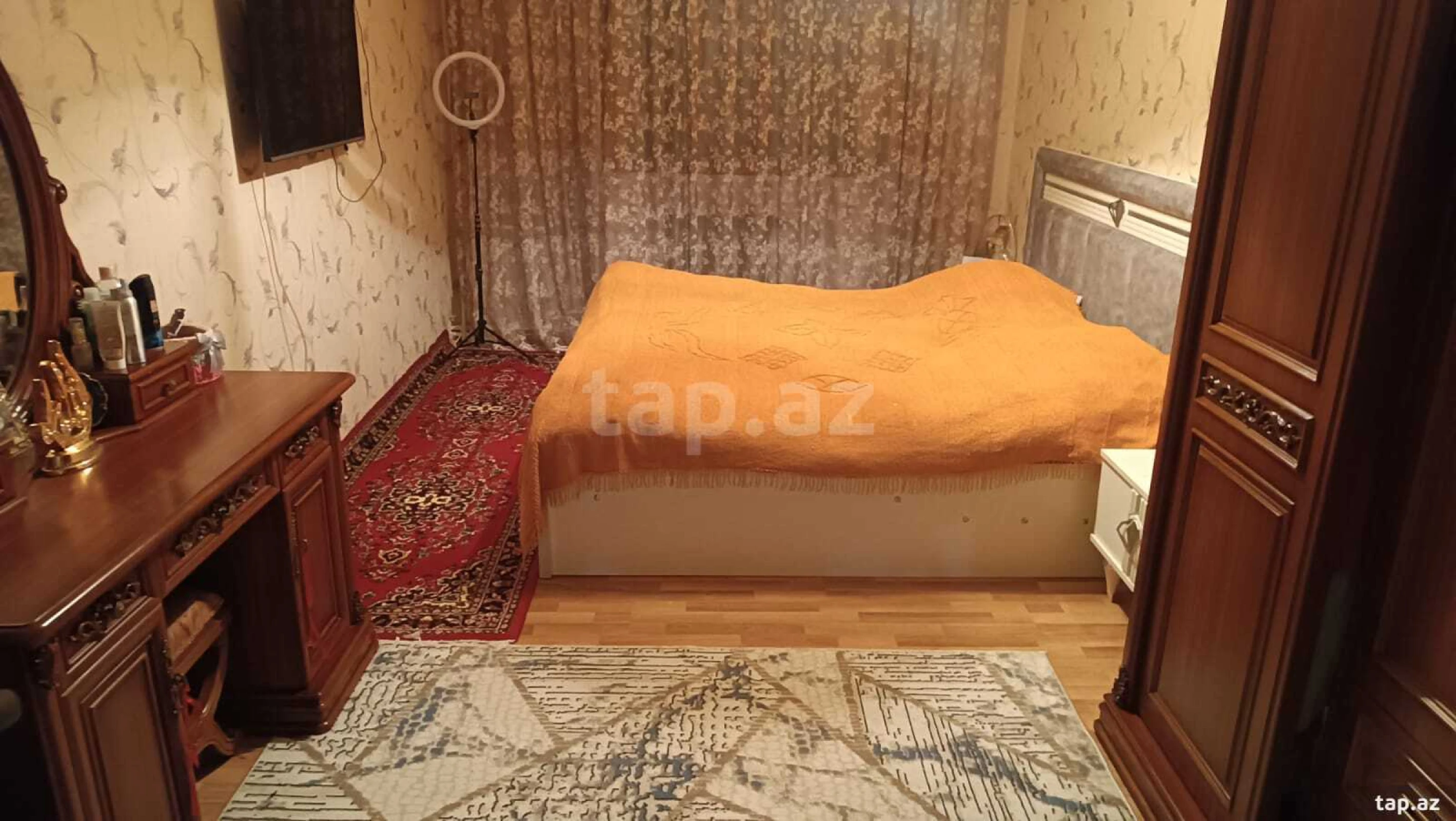 Satılır 4 otaqlı mənzil 110 m²