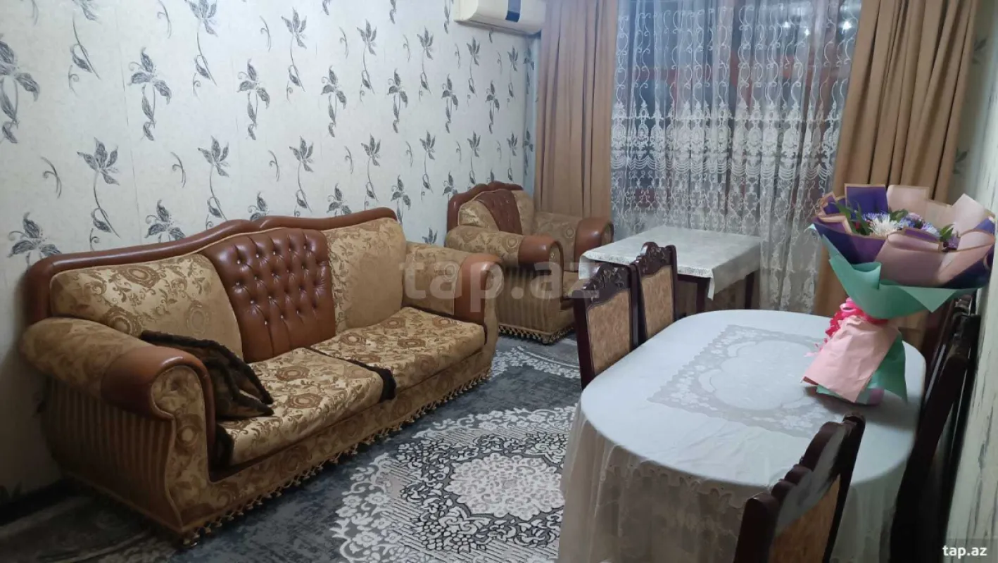 Satılır 4 otaqlı mənzil 110 m²