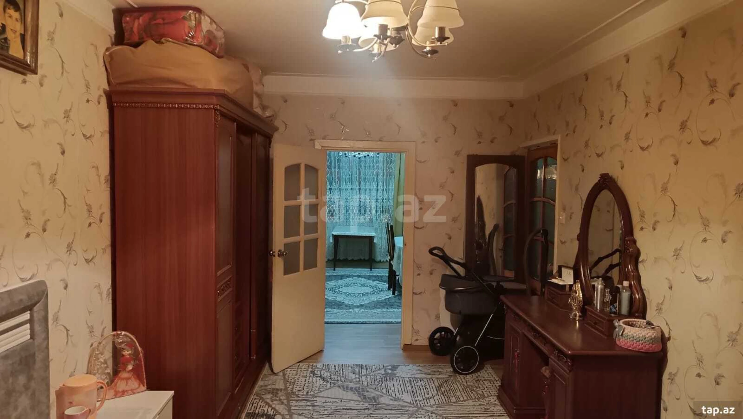 Satılır 4 otaqlı mənzil 110 m²