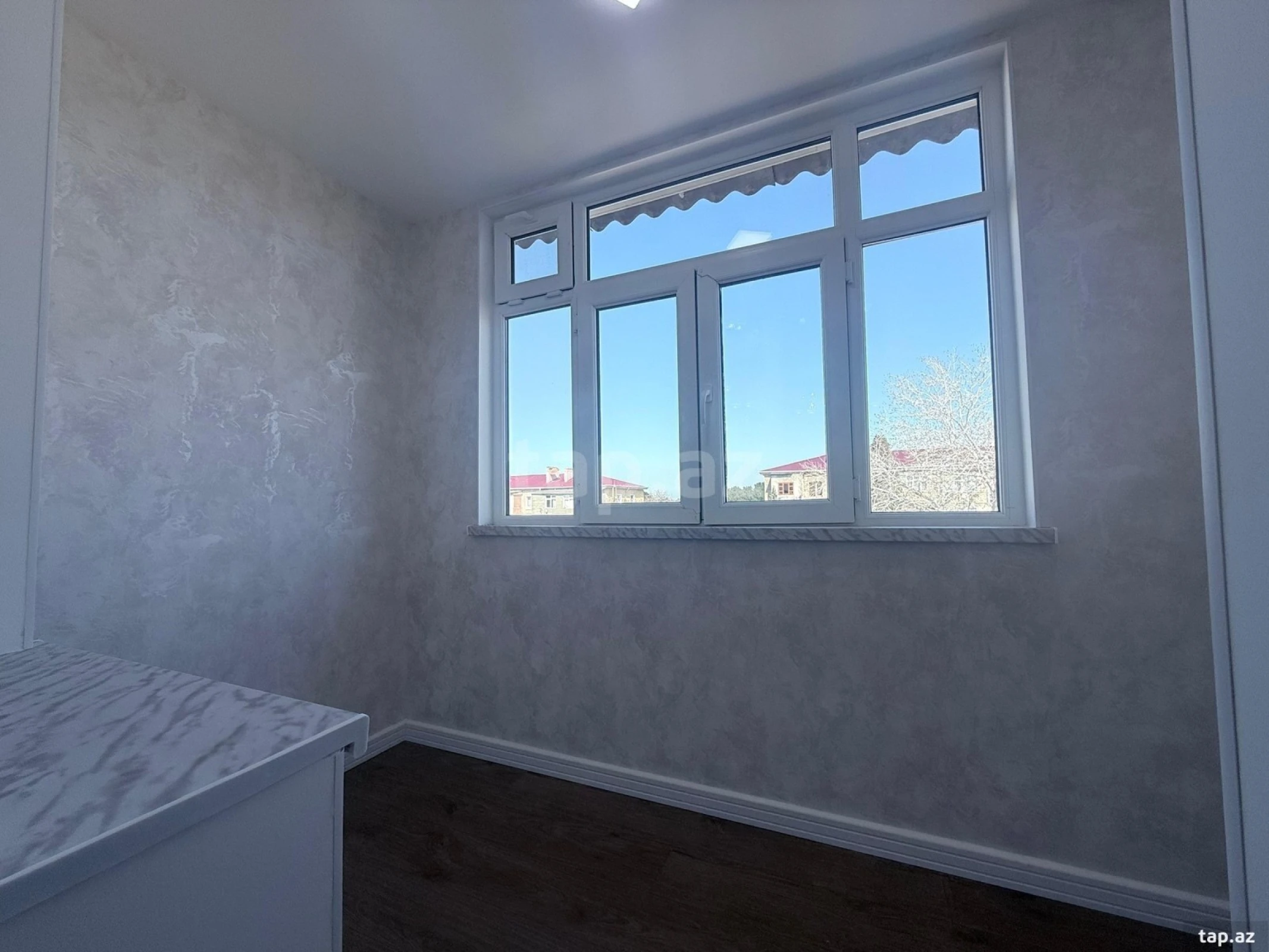 Satılır 2 otaqlı mənzil 45 m²