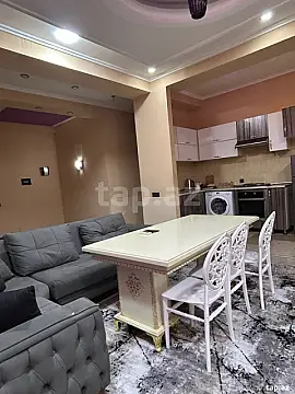 Kirayə verilir 3 otaqlı yeni tikili 120 m² — Bakı 3 otaq 120.00 m²