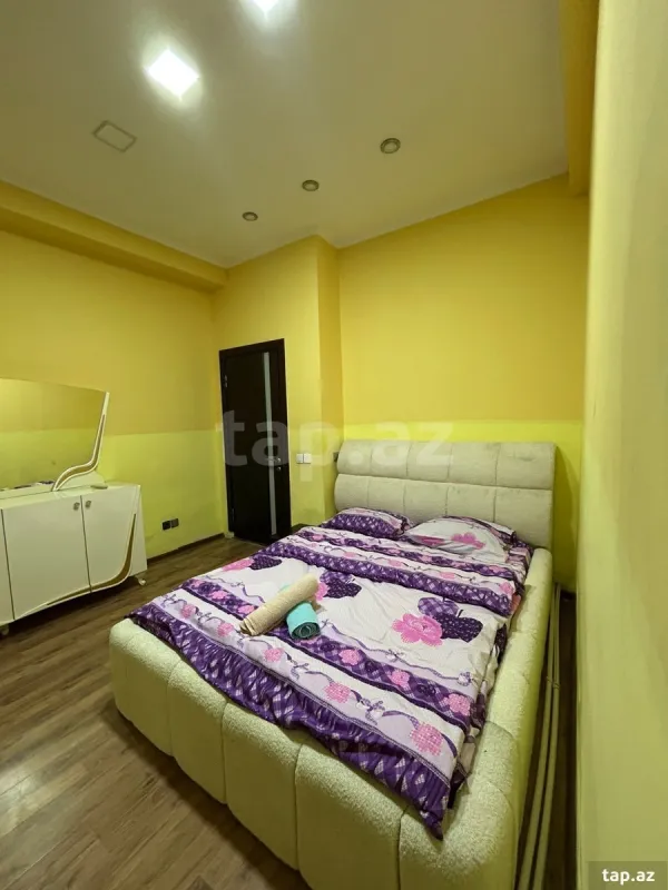 Kirayə verilir 3 otaqlı yeni tikili 120 m²