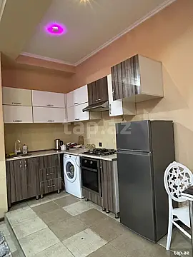 Kirayə verilir 3 otaqlı yeni tikili 120 m²
