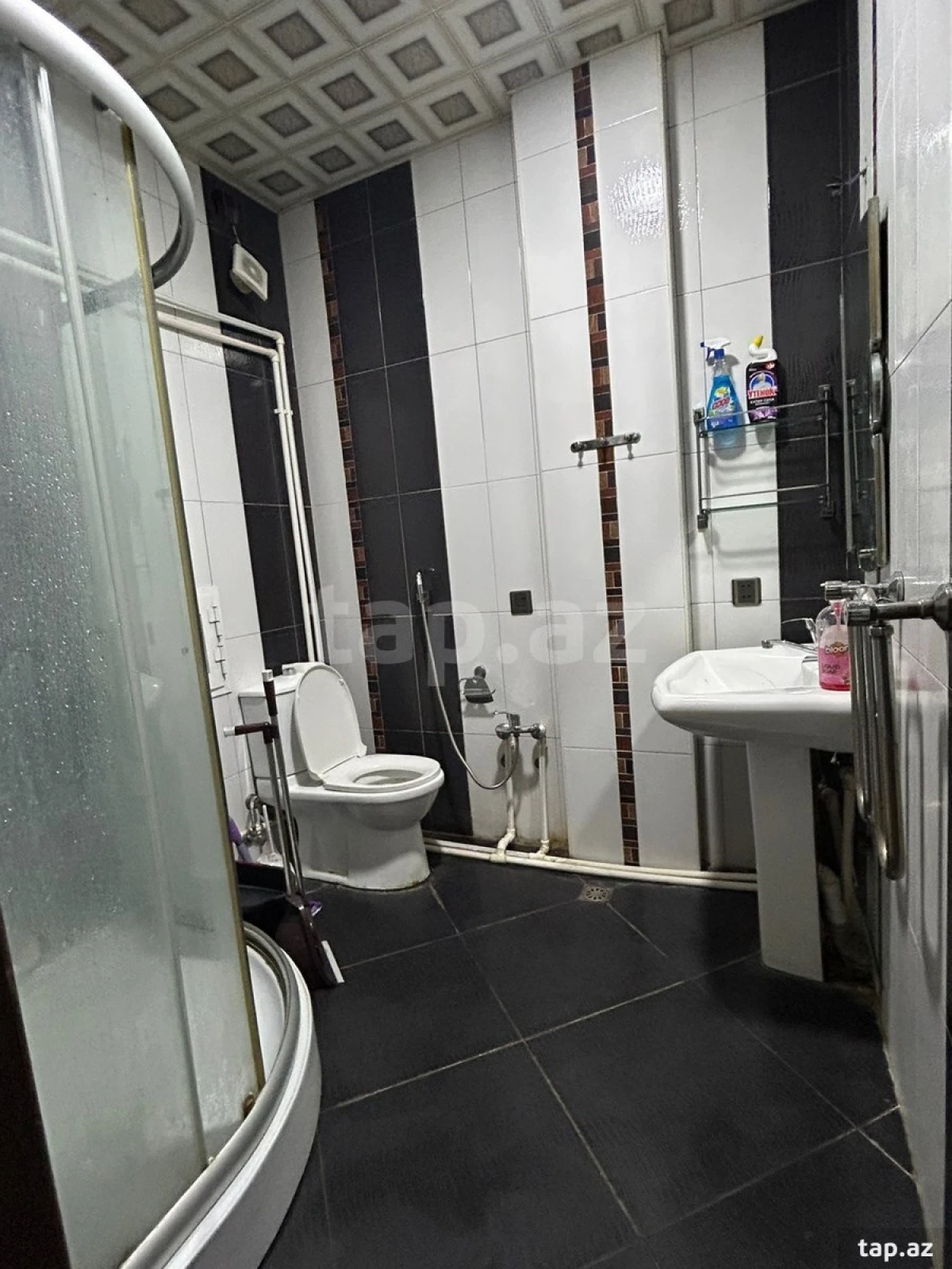 Kirayə verilir 3 otaqlı yeni tikili 120 m²