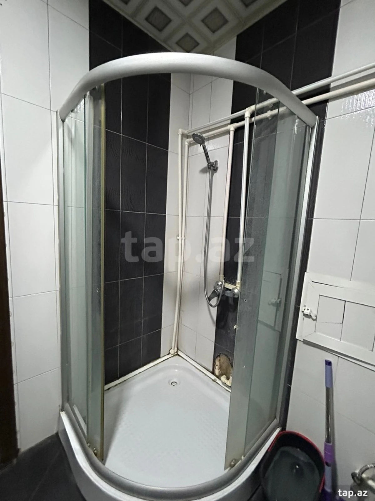 Kirayə verilir 3 otaqlı yeni tikili 120 m²