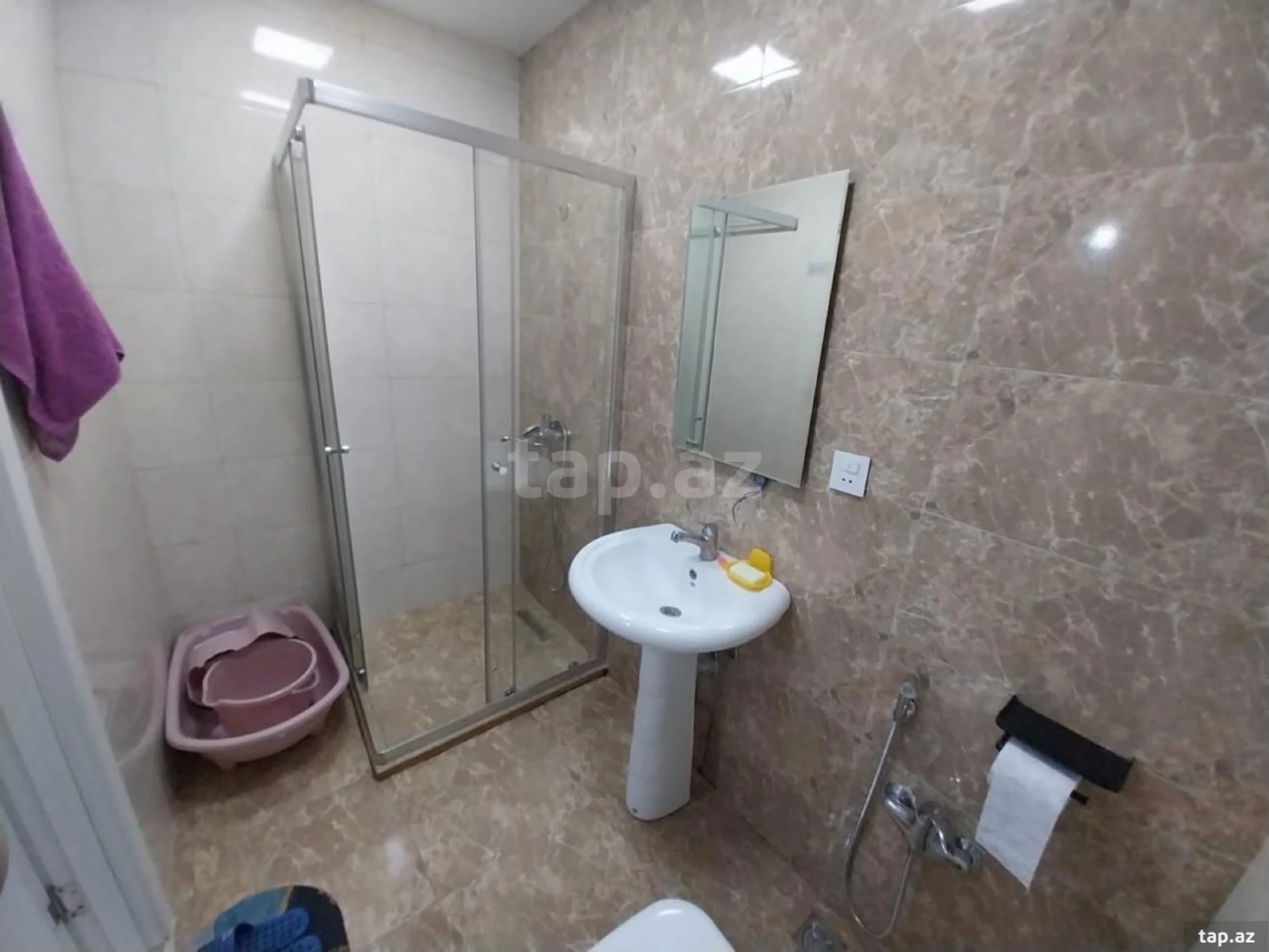 Kirayə verilir 3 otaqlı yeni tikili 110 m²