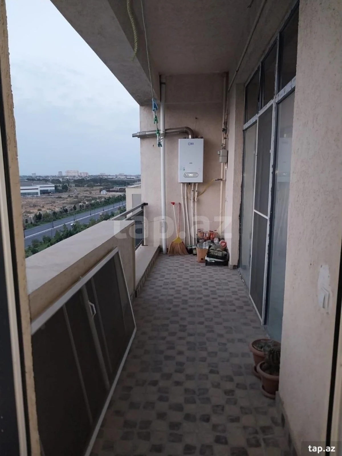 Kirayə verilir 3 otaqlı yeni tikili 110 m²