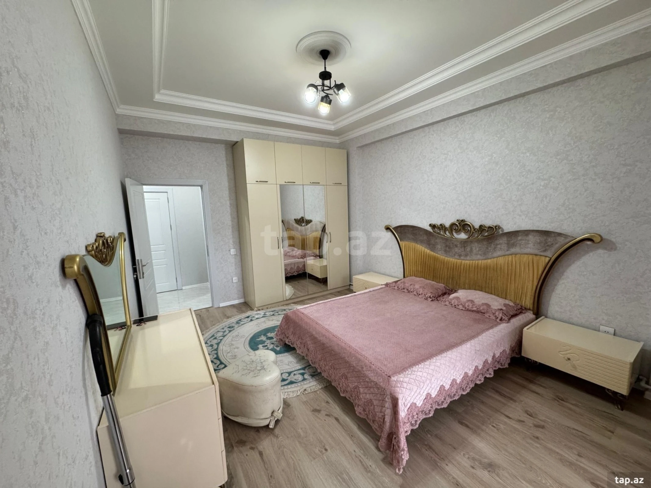 Kirayə verilir 2 otaqlı yeni tikili 76 m²